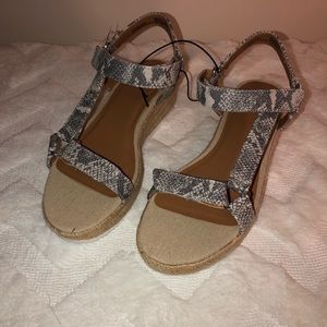 Woman’s platform sandals